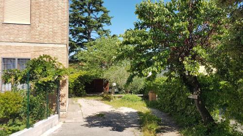 สวน, La Casina di Jo in เพรุซโซ