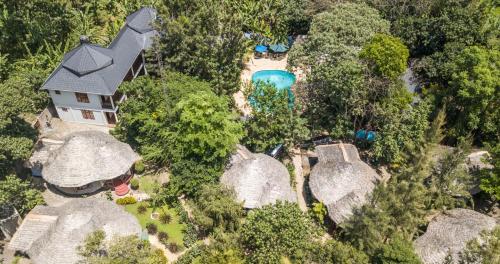 The Vijiji Center Lodge & Safari