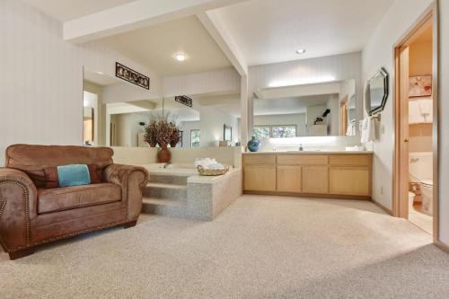 zRidge Condo 42 - image 5