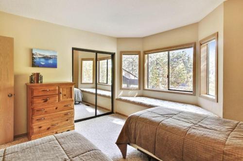 zRidge Condo 38 - image 2