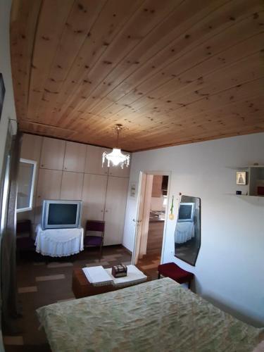  Margarita cozy house in Thorikón