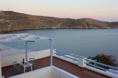  SYROS//Kirki House...comfortable with stunning view!! in Vari