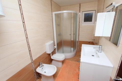 Apartments Dujmović - image 5