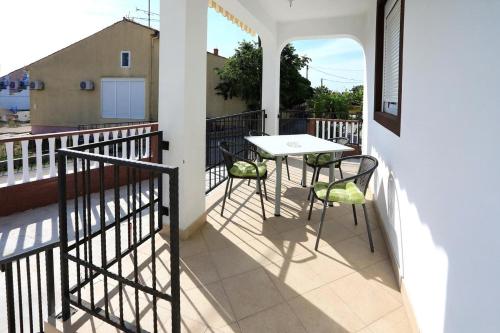 

Apartment Bibinje 14656a