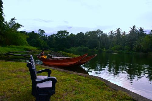 splendid lake view safari lodge Udawalawe