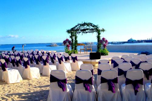 Banquet hall, Be Resorts Mactan in Cebu