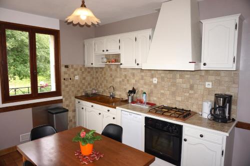 Gite Villa des Sources in Les Granges-Gontardes