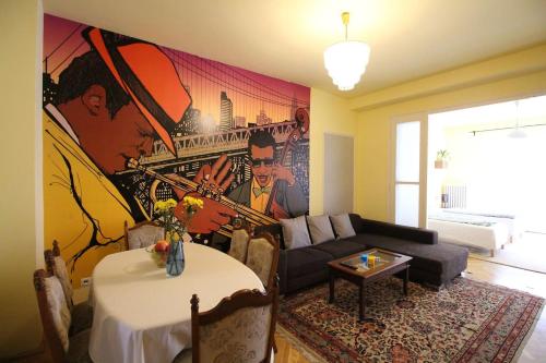  The House of JAZZ! 4BR Prime Location Flat For 11 guests, Pension in Budapest