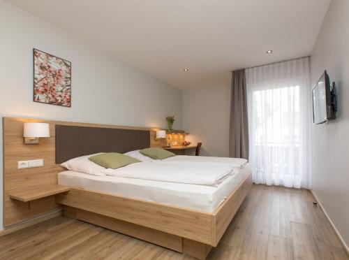 Restaurant & Appartements In Vino Veritas - Accommodation - Haslach im Kinzigtal