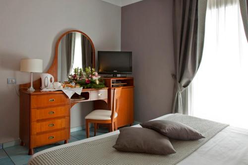 Villa Luisa Hotel Residence Beauty Farm Room Type - Double Room
