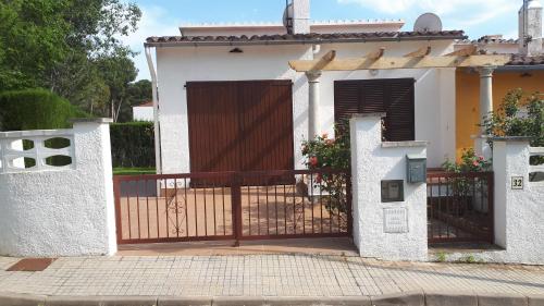  Casa Els Rosers WIFI, Ferienwohnung in L Escala