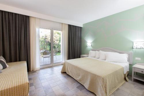 Perdepera Resort - image 2