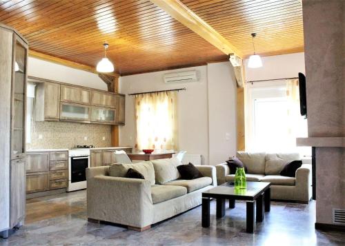 Mariannas House Nikiana - Κολυβάτα
