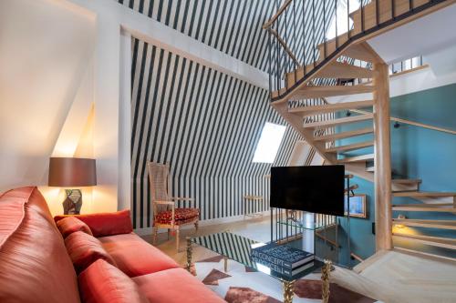 Two-Bedroom Suite with Rooftop Terrace image 4