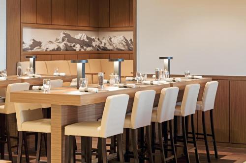 Restaurant, Movenpick Zurich Airport Hotel in Zürich