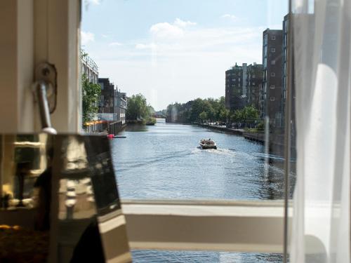 SWEETS - Van Hallbrug, Amsterdam (Foto 7)