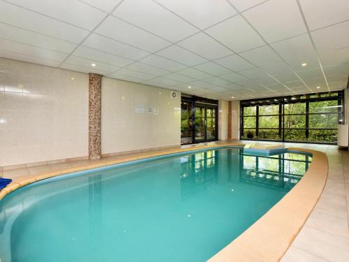 Holiday home with indoor pool and sauna - Location saisonnière - Manhay