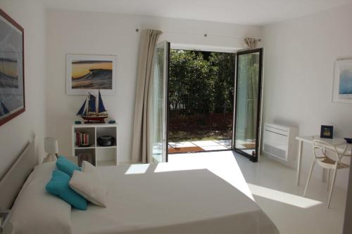 Villa Giomoa beach front - DCA Certified and Guaranteed - image 3