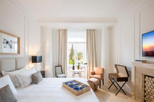Residenza B Residenza B is a popular choice amongst travelers in Rome, whether exploring or just passing through. The property offers guests a range of services and amenities designed to provide comfort and conve