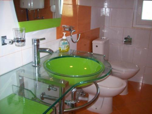 Apartment in Vinišce with Balcony, Air condition, WIFI, Washing machine (4753-3)