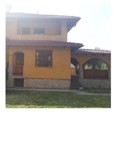  Prémium Apartmanház Érd, Unterkunft in Érd