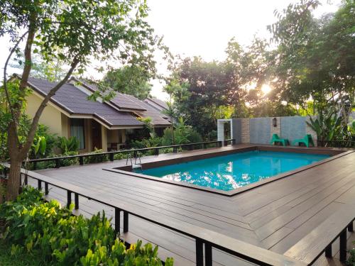Mamaungpaa Hillside Resort Room Type - Triple Room with Pool View