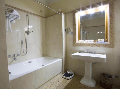 Villa Fenaroli Palace Hotel