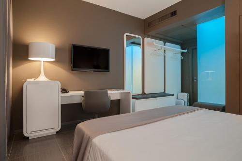 8Piuhotel - main image