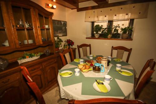  HOLIDAY HOME VILLA SYNACZ, Pension in Otočac