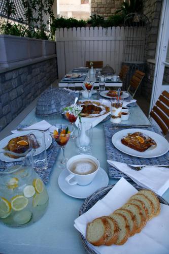 Mourayio Bed & Breakfast