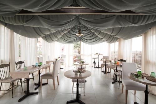 Паб/Коктейль-бар, Residenza Santa Cecilia in Сан - Вінченцо