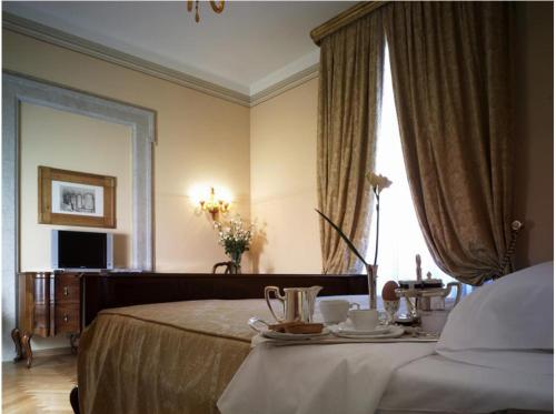 201957056 Villa Fenaroli Palace Hotel
