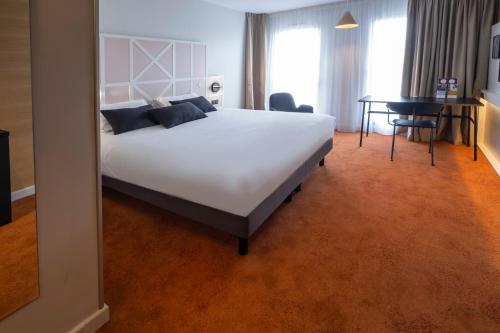 Mercure Rouen Centre Champ de Mars