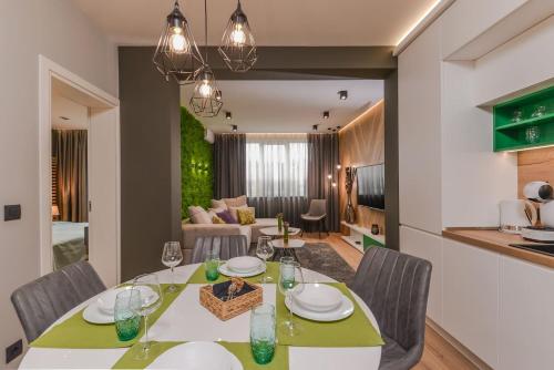 Sofia Dream Apartments - LUX & STYLE, 2-BDR 2-BTHR