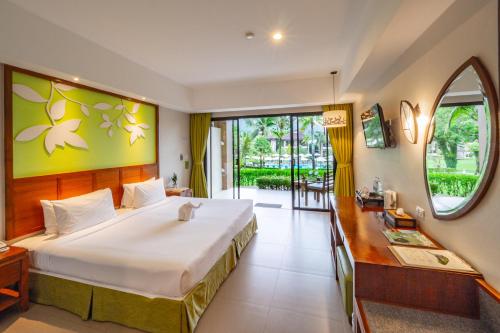 room detail thumbnail 1