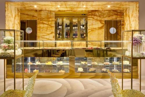 The First Roma Dolce - image 11