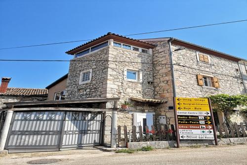  Maxy, Pension in Brtonigla