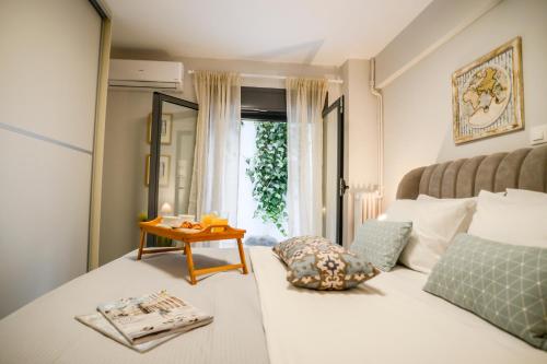 Your Home Away from Home in Erectheium, Athènes (photo 8)