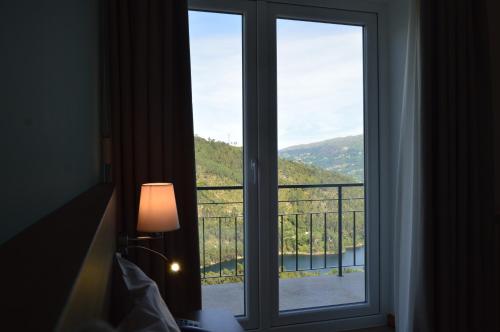 ระเบียง/ชานเรือน, Casa São Bernardo de Claraval (Casa Sao Bernardo de Claraval) in ริโอกัลโด