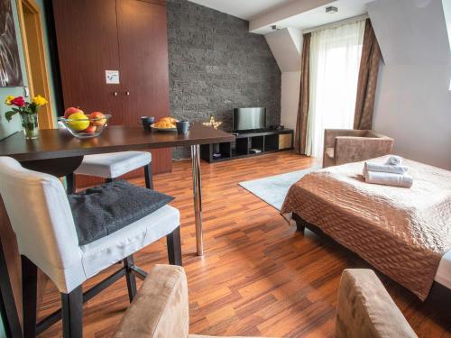 Superior Apartment with Balcony - Obchodna street nr. 7