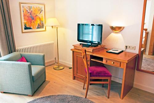 Hotel Bayerischer Hof - image 7