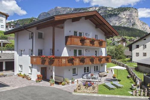 Villa Seceda - Accommodation - Selva di Val Gardena