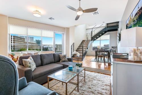 Modern Condos Close to City Attractions New Orleans 