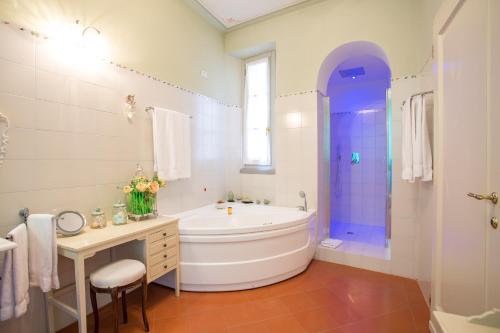 Hotel Villa Marsili Room Type - King Suite with Panoramic View