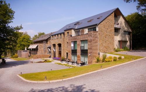 Hotel - La Grande Cure, Marcourt bei Masbourg