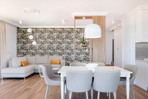 Apartamenty The View Gardenia - image 4