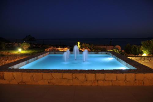 Amatu Villa (Jupiter) in Lefki