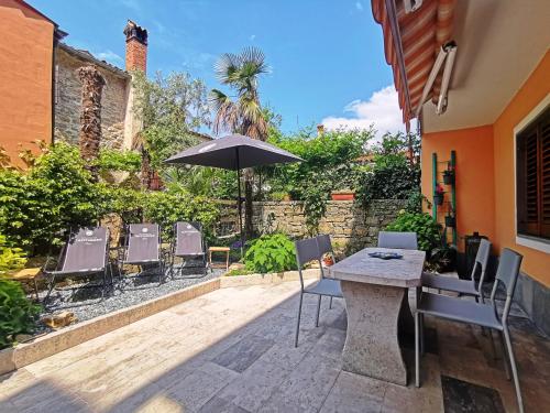 Apartments Lara Renovated 2023