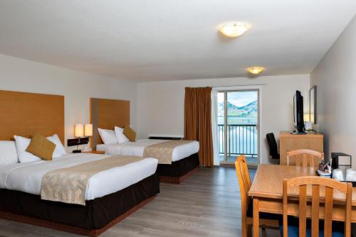 Coast Osoyoos Beach Hotel