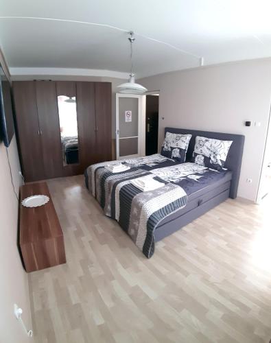  Katica Apartman, Pension in Miskolc bei Berente